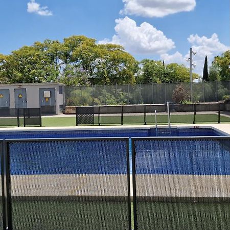 Apartment With Free Parking And Pool Бормухос Экстерьер фото