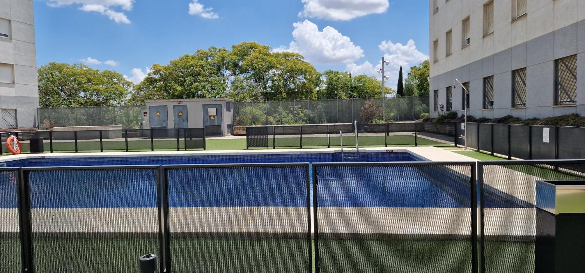 Apartment With Free Parking And Pool Бормухос Экстерьер фото
